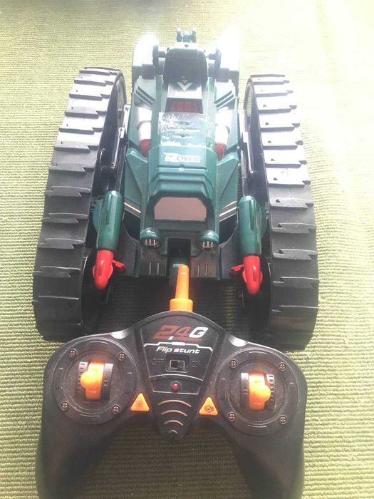 танк на рідокеруванні трюковий ROVER  r6
