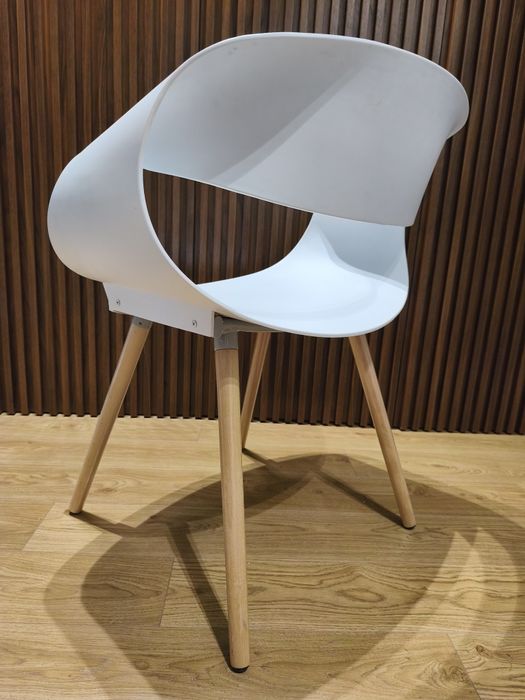 2 Cadeiras Cappio Brancas