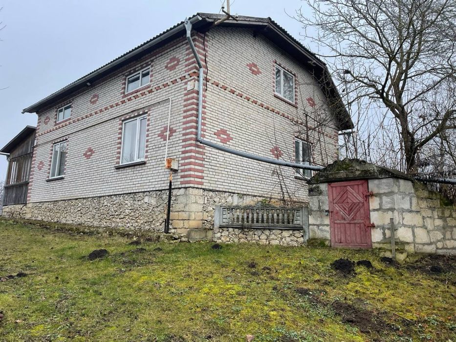 Продається будинок в с. Розношинці (біля м. Збараж) продаж земельна