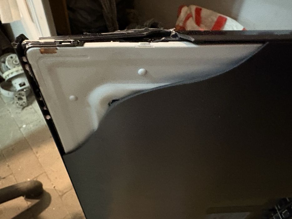 Телевізор Samsung QE50Q60BAUXXH, бита матриця