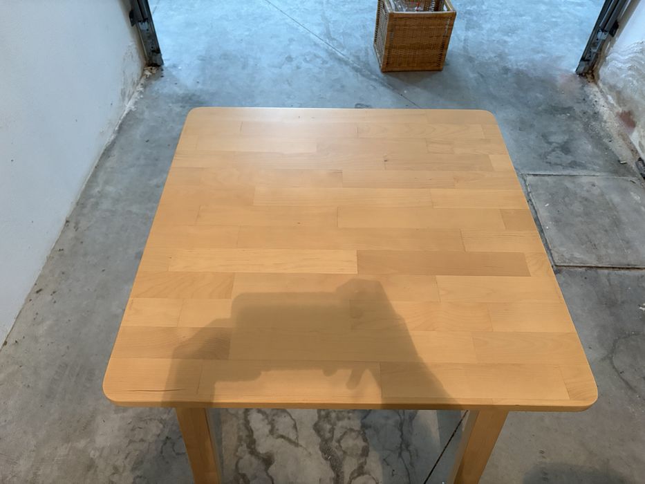 Mesa muito bom estado 74x74x74cm