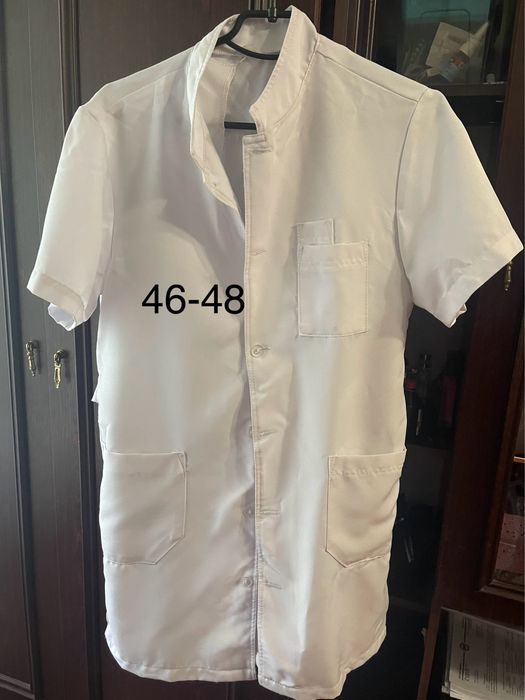 Продаються медичні халати