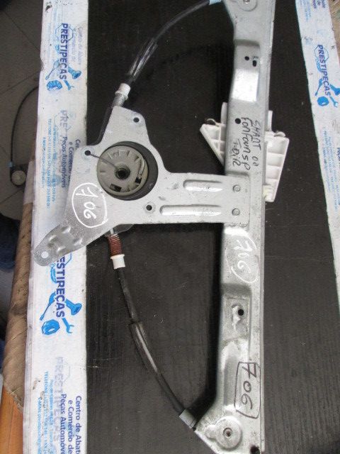 Elevador vidros trás direito SMART ForFour (454)