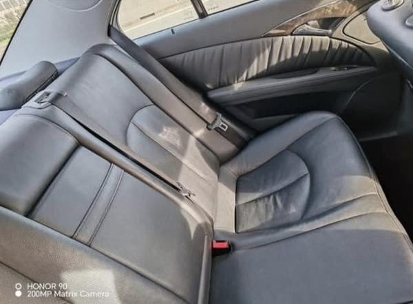 Mercedes Benz e 220