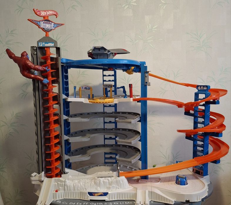 Продам Трек HOT Wheels