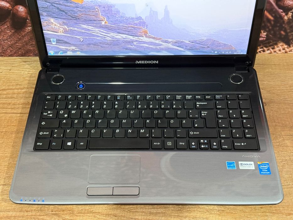 Laptop MEDION AKOYA E6234 8GB 160GB SaTa Windows 8