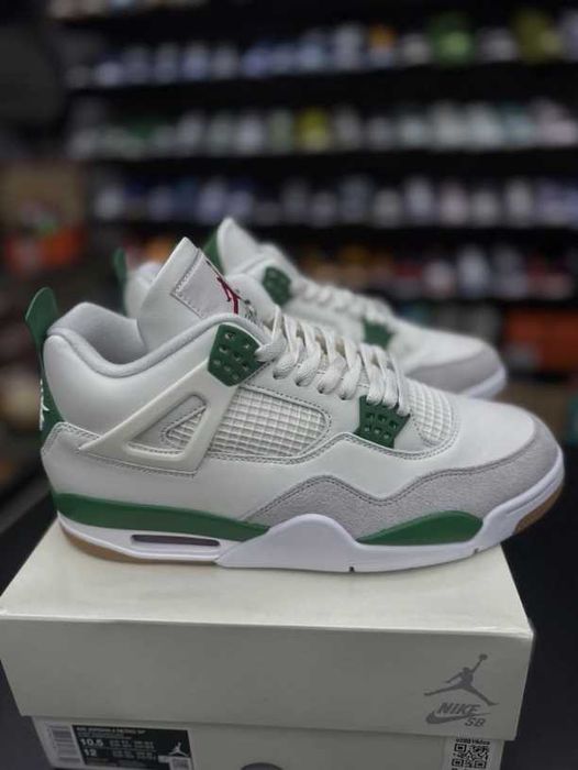 Jordan 4 Retro Pine Green R.39