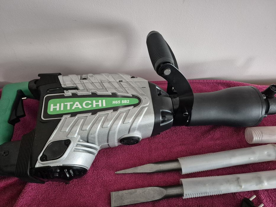 Młot udarowy hitachi