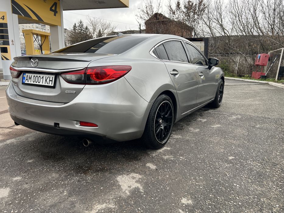 Продам Мазду 6 у гарному стані