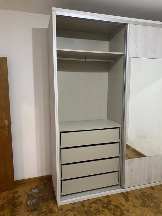 Guarda Roupa 2 Portas em Vidro