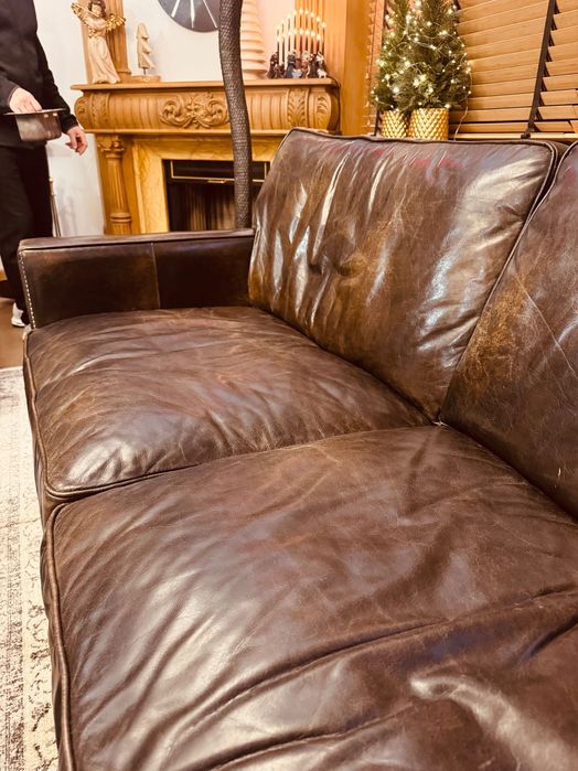 Zestaw ekskuzywnych kanap skórzanych