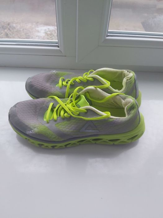 Кроссовки Peak 40р.