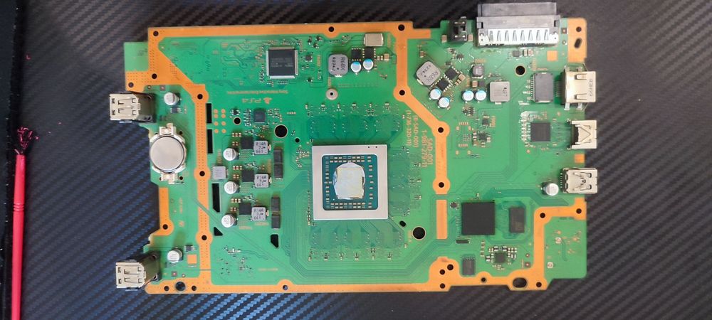 Playstation 4 Slim para peças ou arrumar