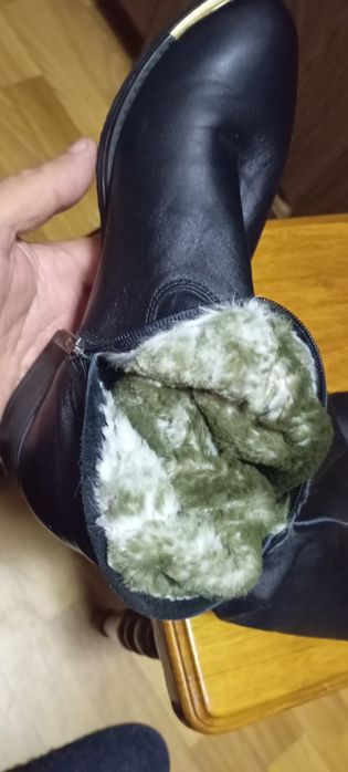 Сапоги женские кожаные.