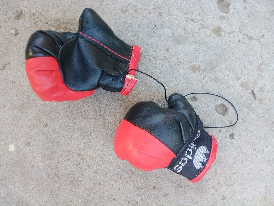 Перчатки боксерские. Сувенирные.