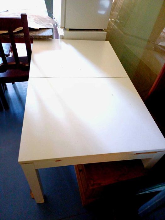 mesa branca extensível sem cadeira