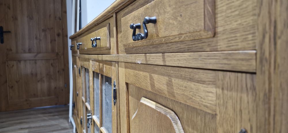 Kredens/ komoda uzywana