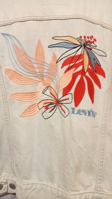 Джинсова куртка ,  жіноча джинсовка