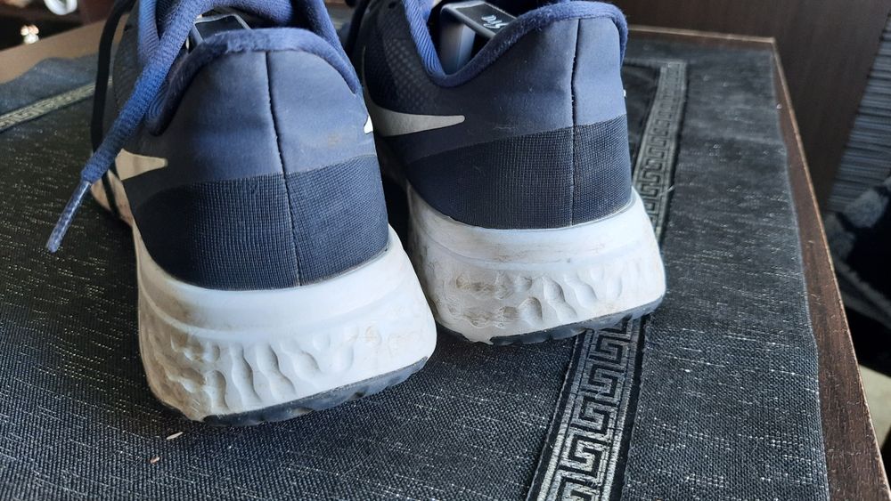 Buty sportowe firmy NIKE