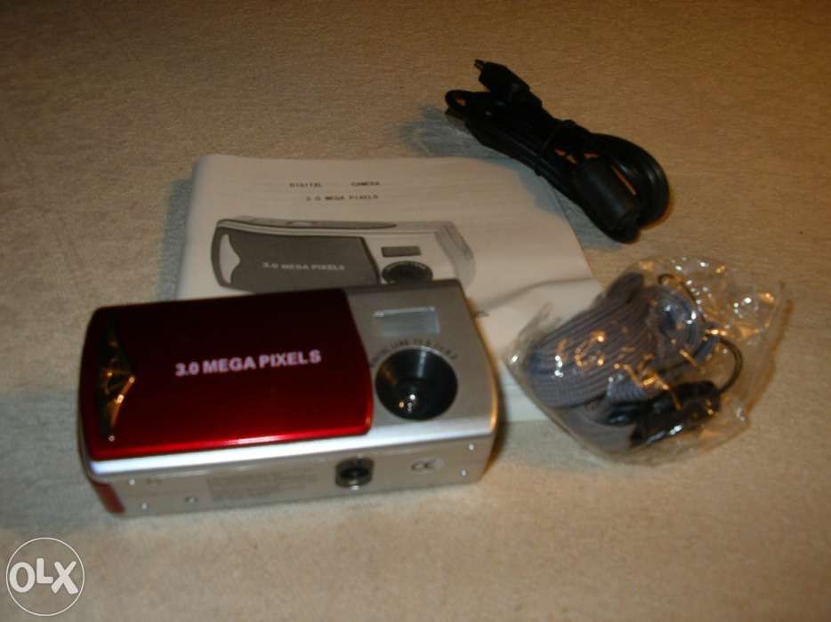 Digital Camera64738628611330121