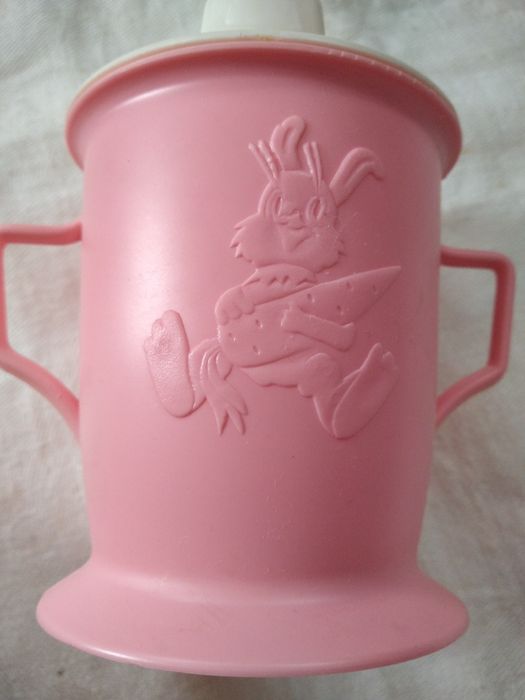 Іграшки, алфавіт, непроливайка