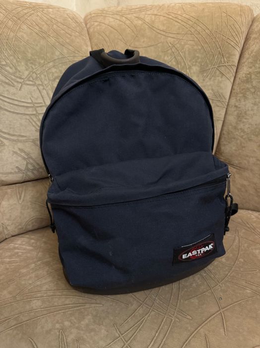 Eastpak рюкзак темно сірий з кожаним дном