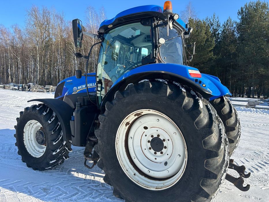 New Holland T7. 200