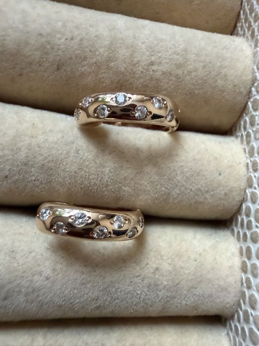 Золотые серьги с бриллиантами