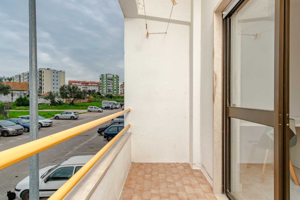 Quarto Amora zona com transportes