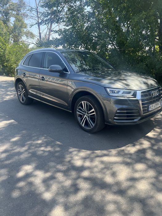 Продам Audi Q5  гибрид 2020