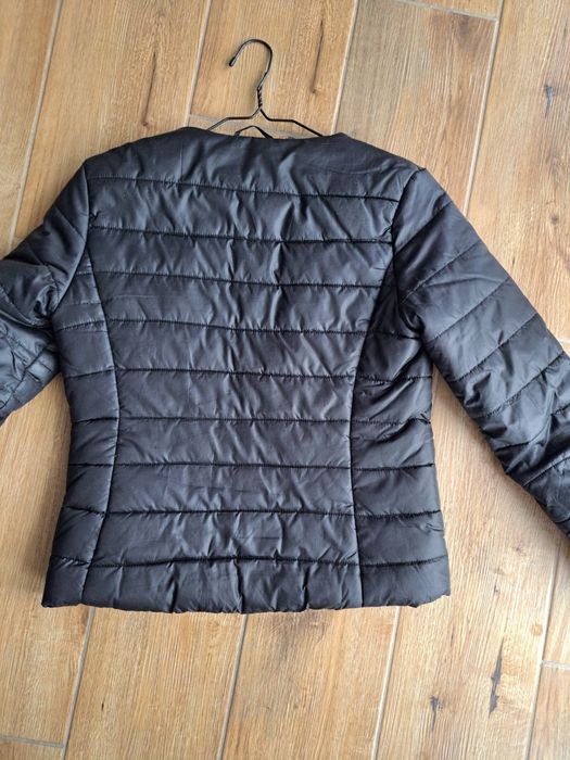 Верхній одяг жіночий