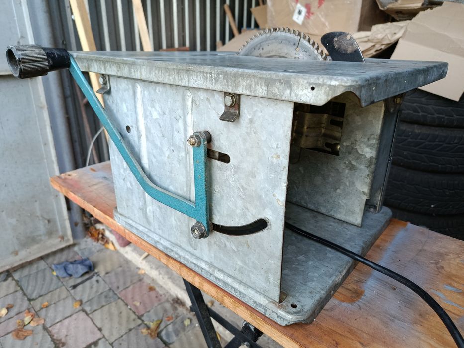 якісна циркулярка з асинхронним двигуном 220v