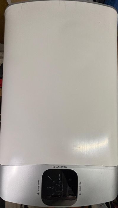 Bojler podgrzewacz wody Ariston Velis 50 VLS EVO 50 EU stelaż 50litrow