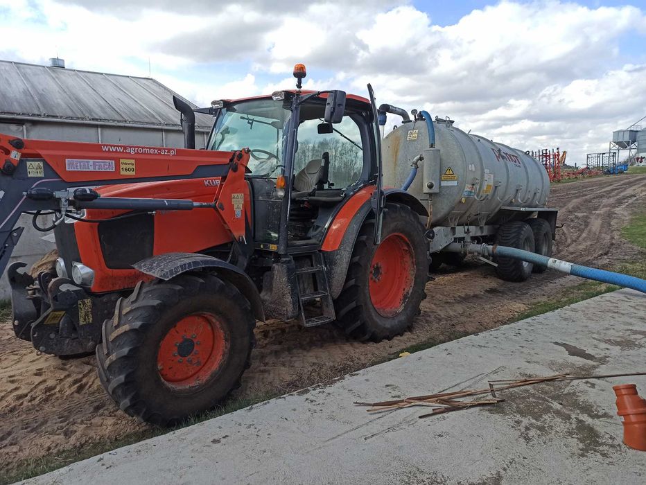 Ciągnik Kubota M135 GX