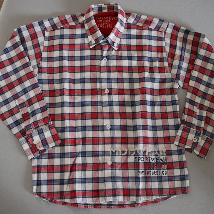 Camisas, menino, 6 anos.