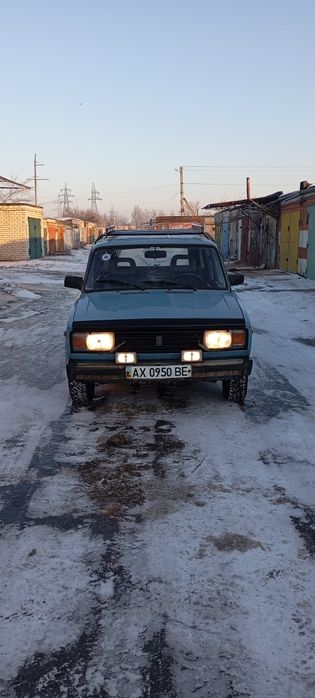 Продам ваз 2104.