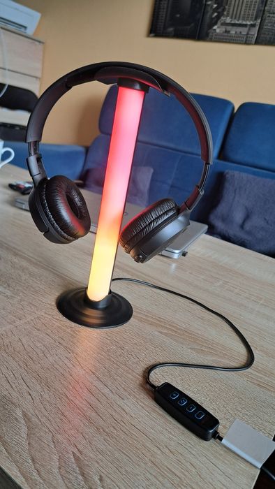 Stojak na słuchawki lampka led usb