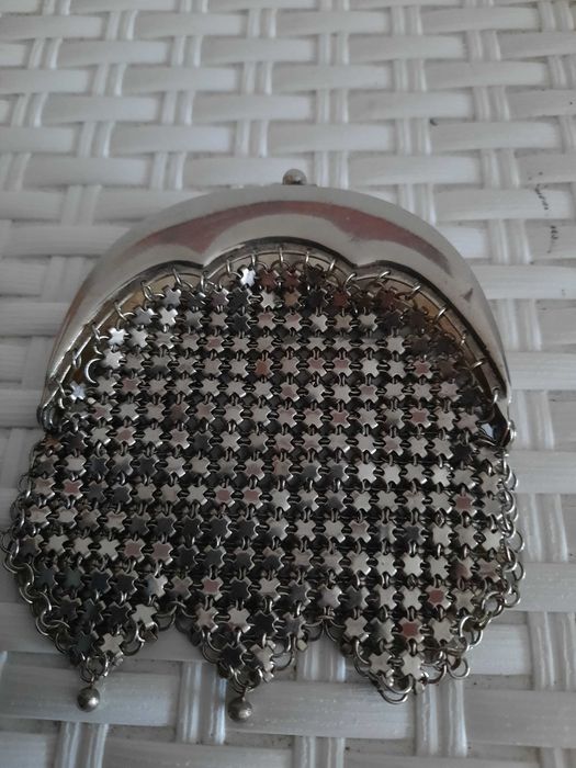 Vendo porta moedas, muito antigo.