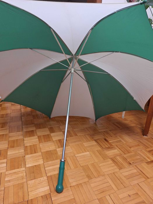Duży rodzinny parasol