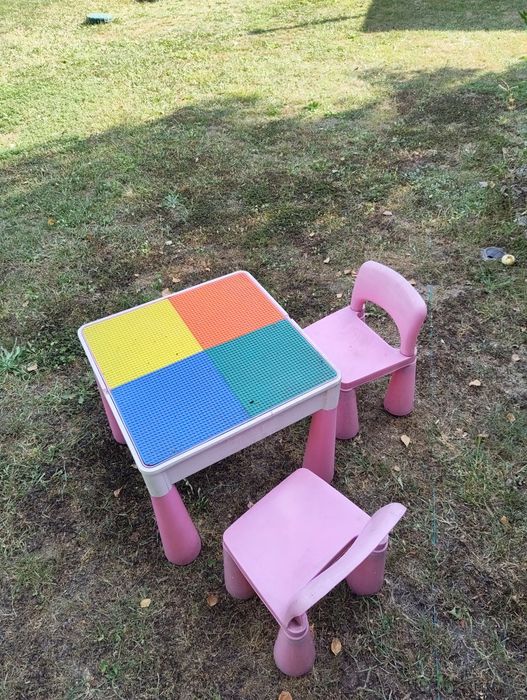 Stolik ogrodowy dla małych dzieci