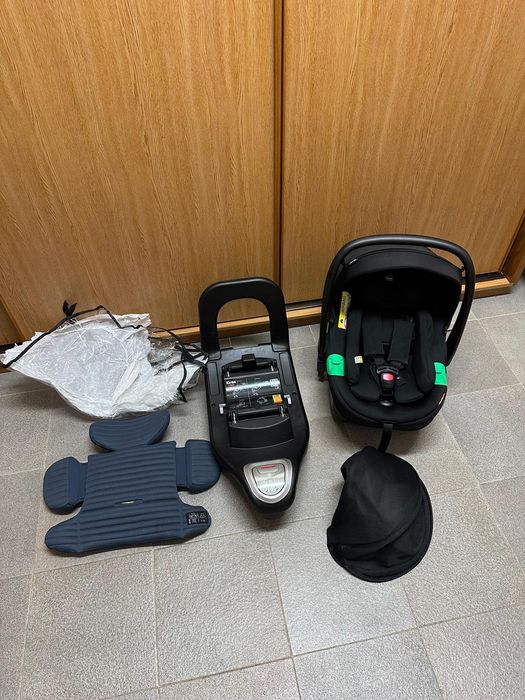 Chicco Kiros + Base ISOFIX + Acessórios – Excelente estado