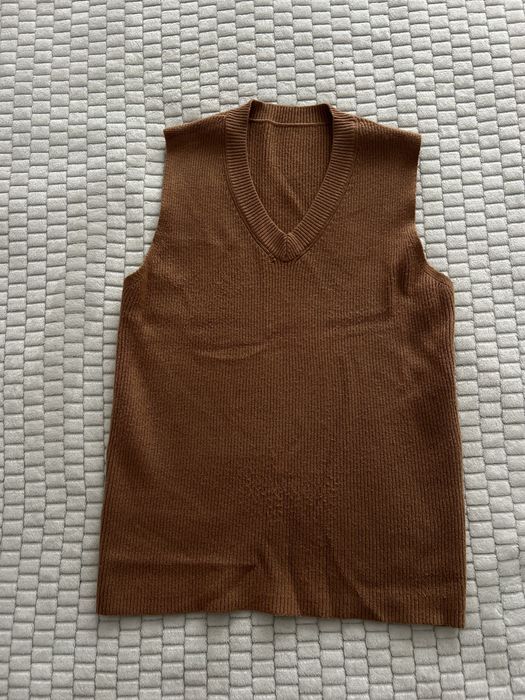 Жилетка вʼязана