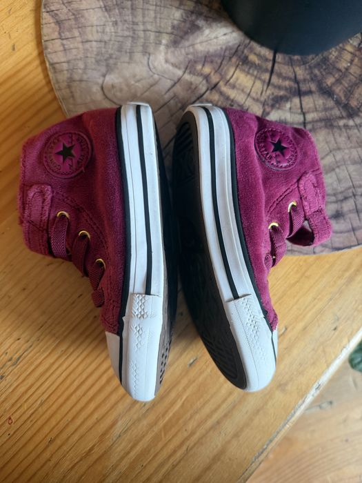 Trampki welurowe burgundi converse