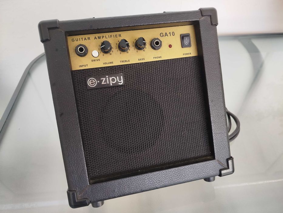 Amplificador para Guitarra da marca ZIPY - mod GA 10