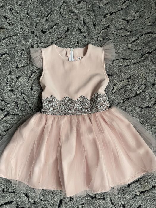 Продам плаття для дівчинки 98 р (2-3р)