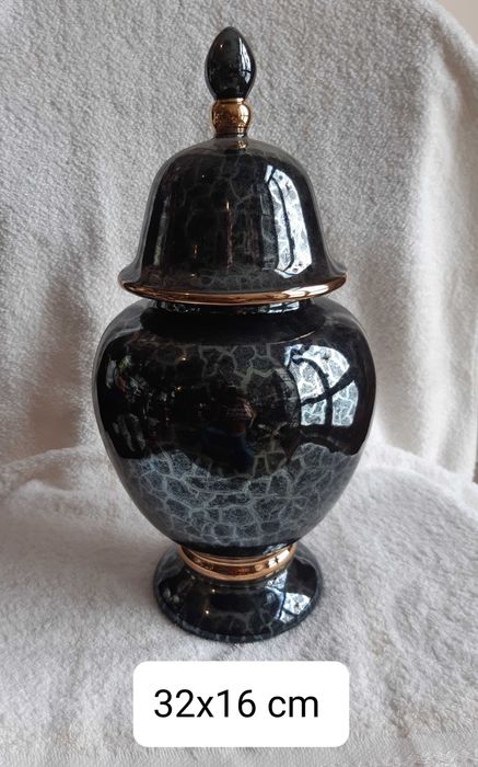 Belíssimo Pote em faiança vidrada