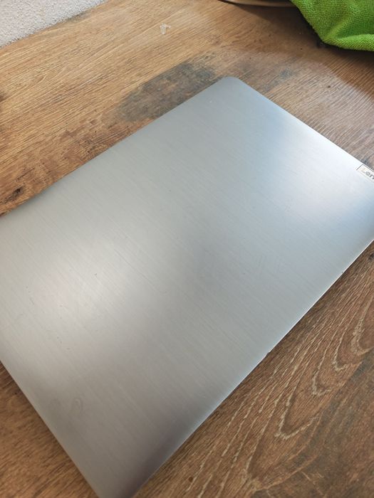 Portátil Lenovo ideapad 3 15AlC6 Ryzen 7 5700U 8GB RAM Windows 11 Home PT