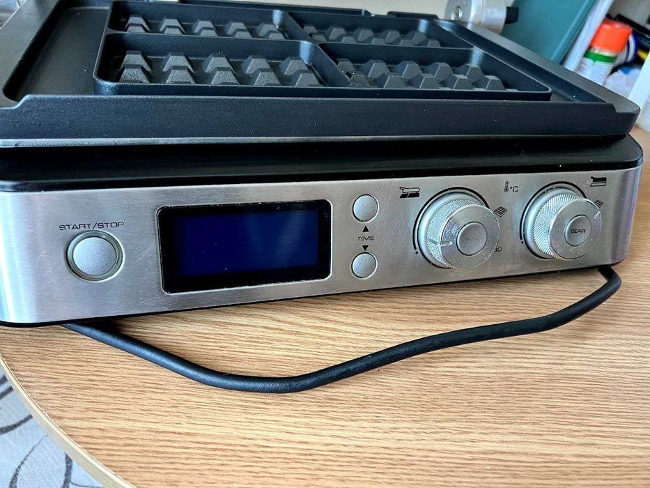 Гриль-вафельница DeLonghi CGH 1030D, гриль