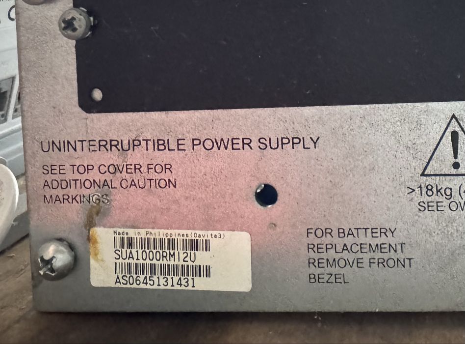 Безперебійник ДБЖ Apc Smart UPS SUA1000RMI ИБП