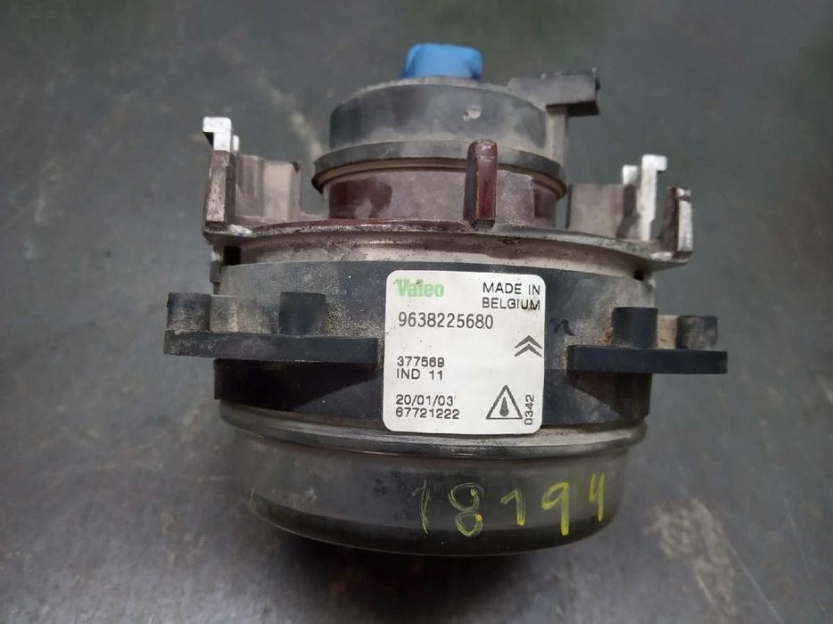 FAROL NEVOEIRO ESQUERDO CITROEN XSARA PICASSO 2003 -9638225680